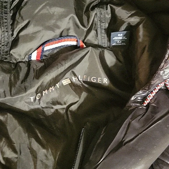 Tommy Hilfiger Men's Shiny Quilted Black Puffer Jacket With Logo SZ M - Picture 12 of 15